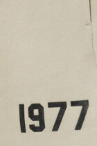 بنطال رياضي سادة بطبعة 1977